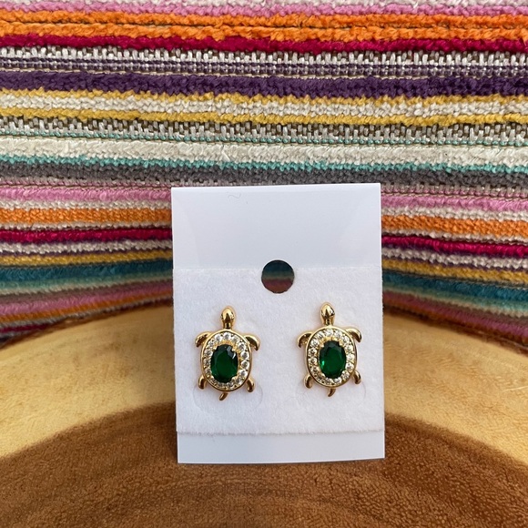 Simulated Emerald and Pave CZs Turtle Post Earrings 18K Gold Filled NIP - Picture 5 of 5